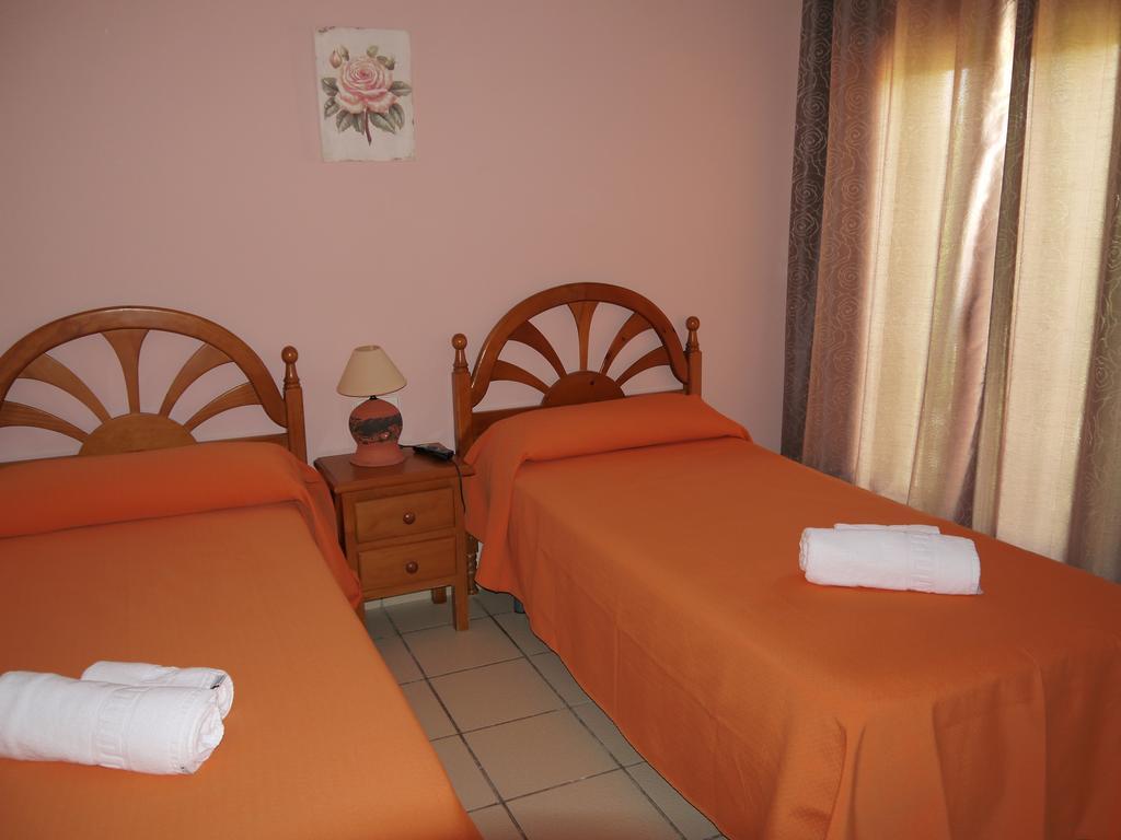 Hotel Rasil Куенка Екстериор снимка